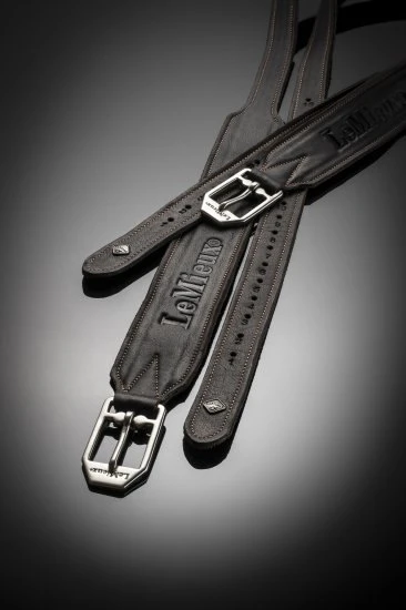 LeMieux Vector Pro Stirrup Leathers 3 LeMieux Vector Pro Stirrup Leathers - Image 3